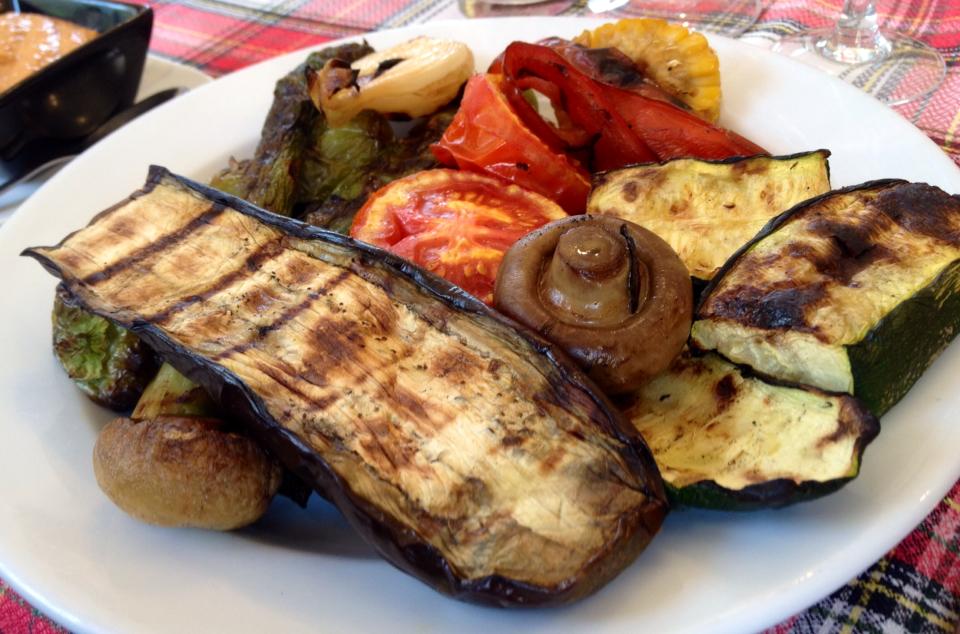variat-verdures-restaurant-masia-can-jané-collserola-barcelona